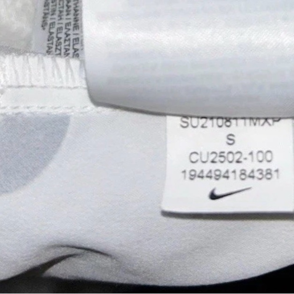 Nike X OFF White Men's White and Black Athletic Shorts - Picture 4 of 4